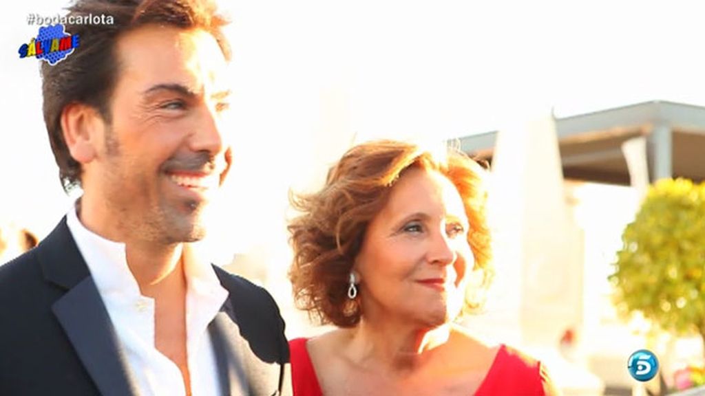 Colaboradores, directores, reporteros... El equipo, al completo en la boda de Carlota