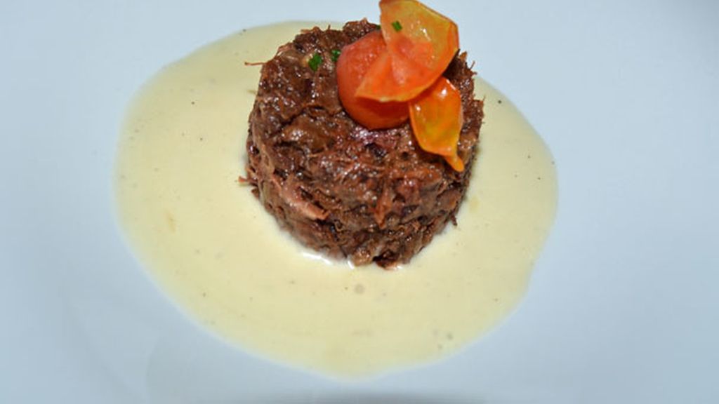 Cilindro de Rabo de Toro con Espuma de Patata