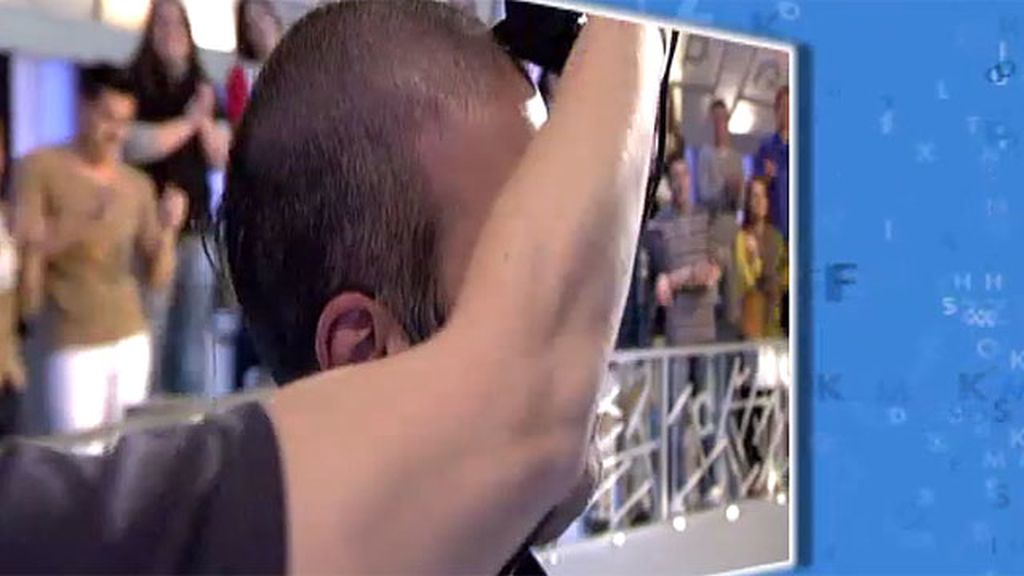 El concursante prometió que si se llevaba el bote se rapaba