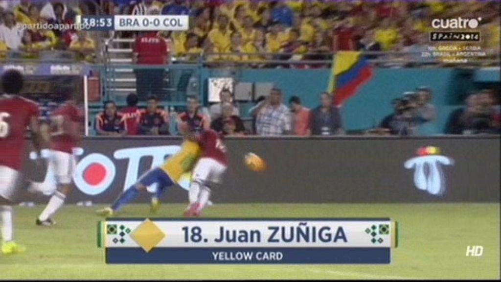 Zúñiga y Neymar vuelven a verse y el chileno le hace una entrada parecida a la del Mundial