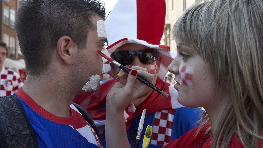 "El rojo" y "el arlequín" ya pueblan Gdansk