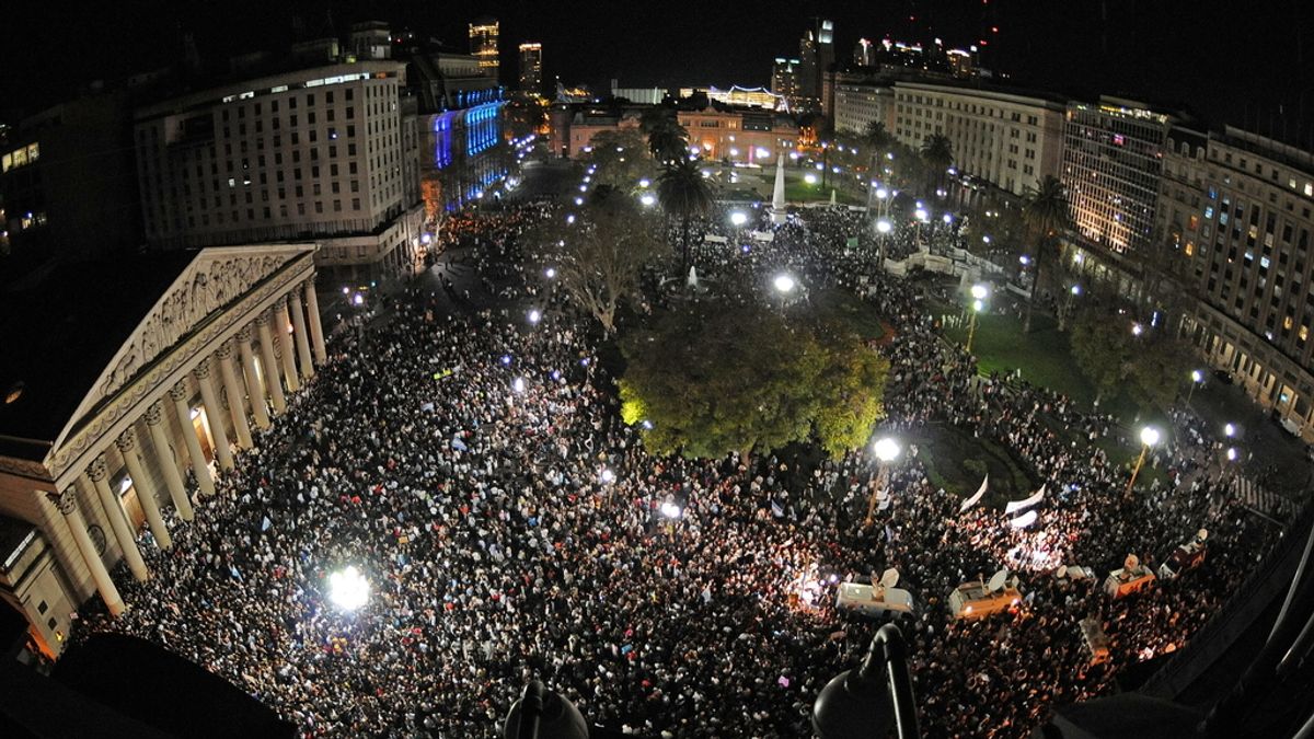 Multitudinaria protesta en Argentina contra Cristina Fernández de Kirchner