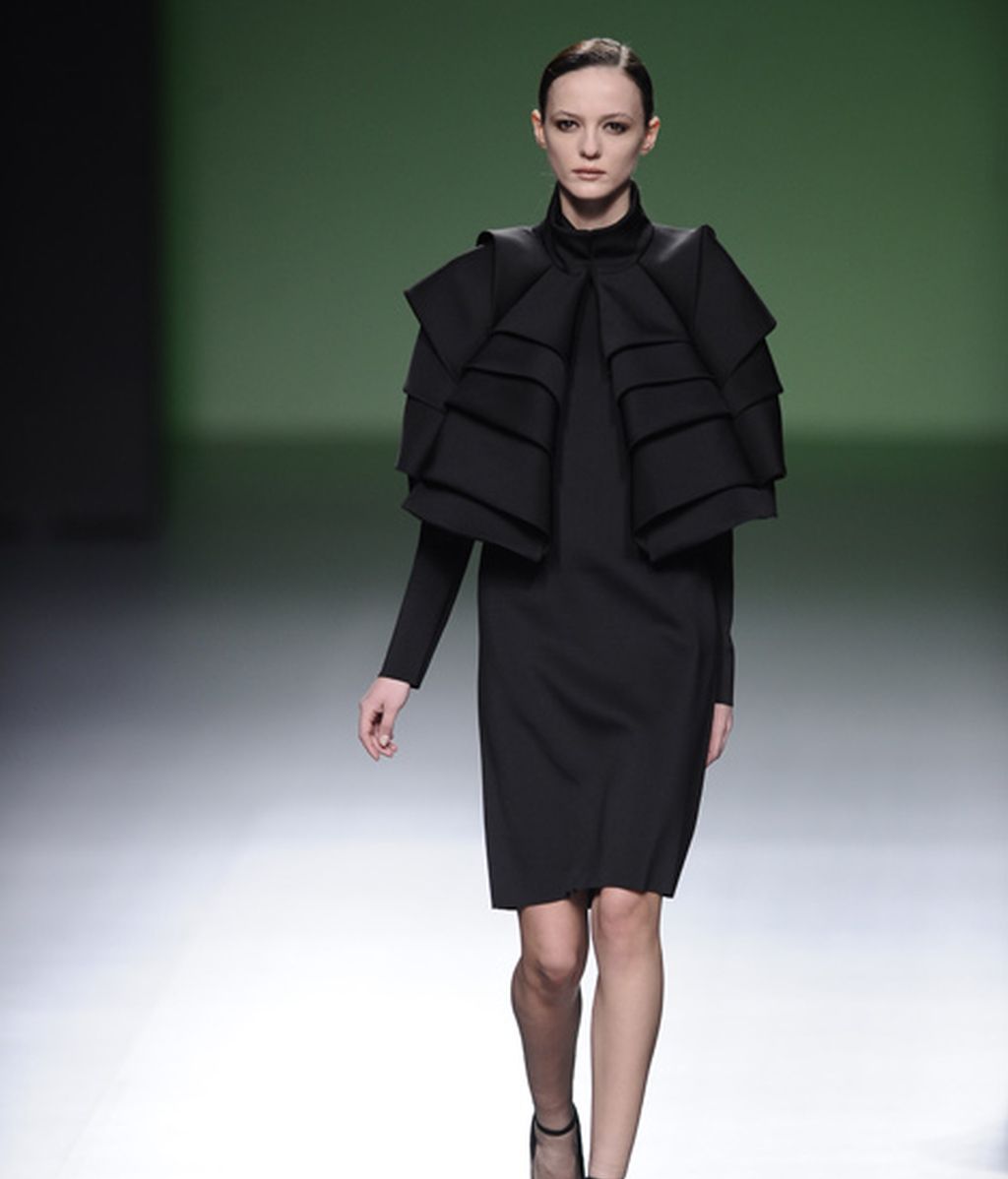 Volúmenes en faldas, vestidos y chaquetas