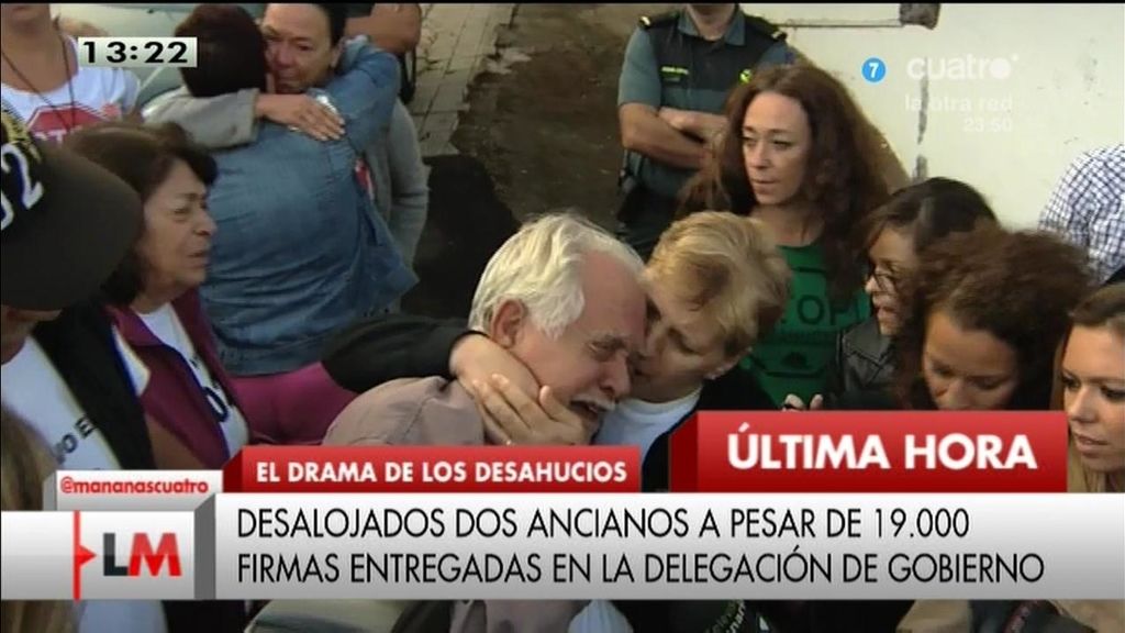 Desahuciados dos ancianos en Tenerife que llevaban tres décadas en su casa