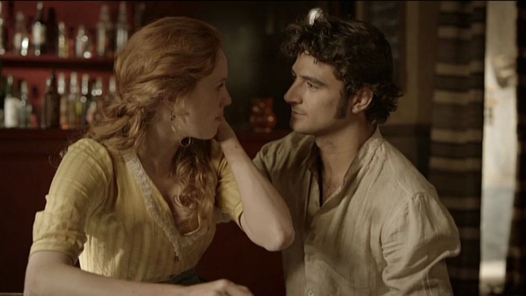 El beso de Elena y Aníbal
