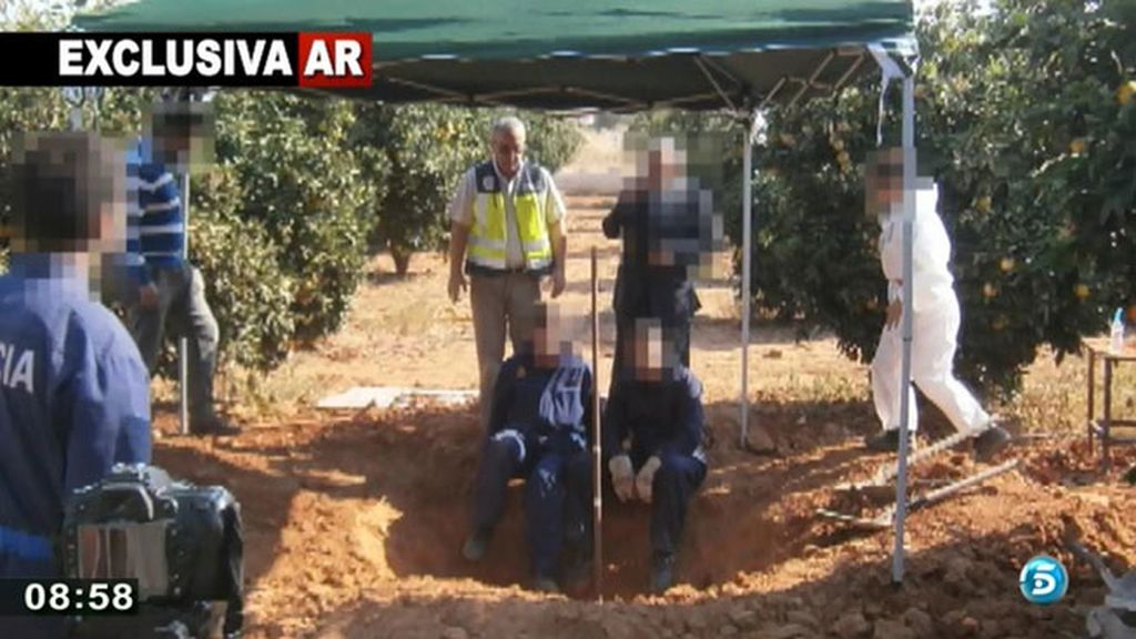 Durante los registros, la policía insistió en la hoguera