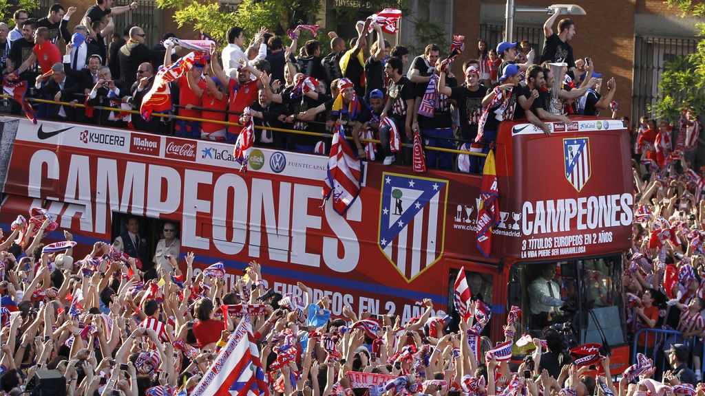 El autobús de los campeones de Europa por las calles de Madrid