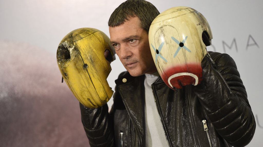 Antonio Banderas planta cara a los robots en 'Autómata'