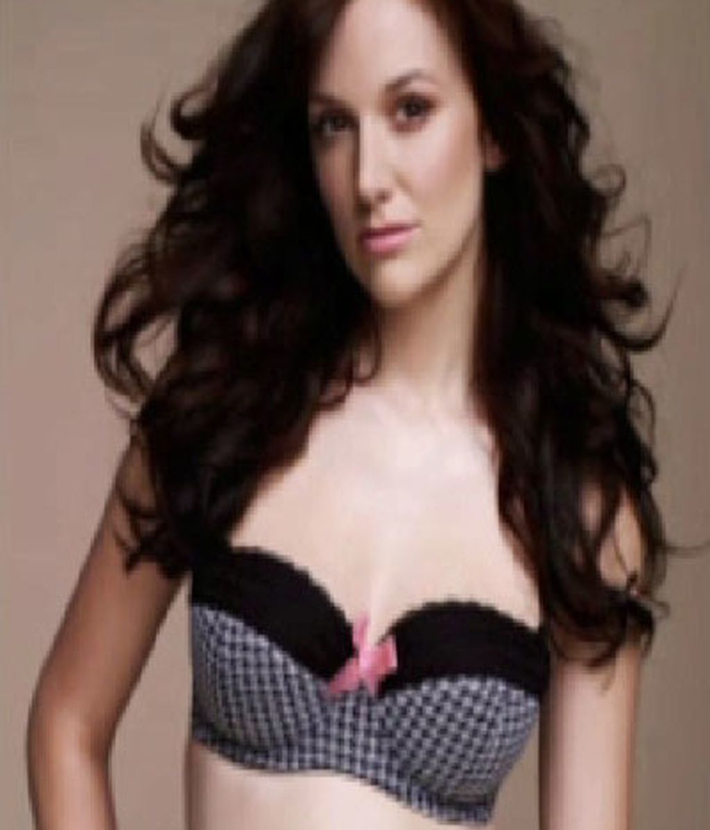 Miss Inglaterra, una belleza de armas tomar