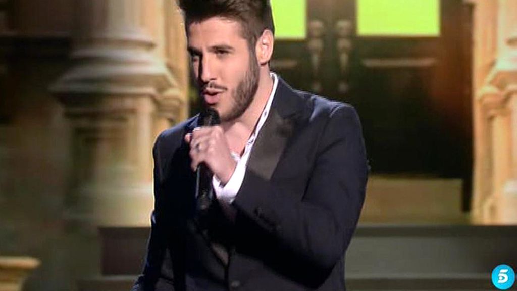 Antonio José pone el ritmo a la Gran Final de La Voz All Stars con La noche  perfecta
