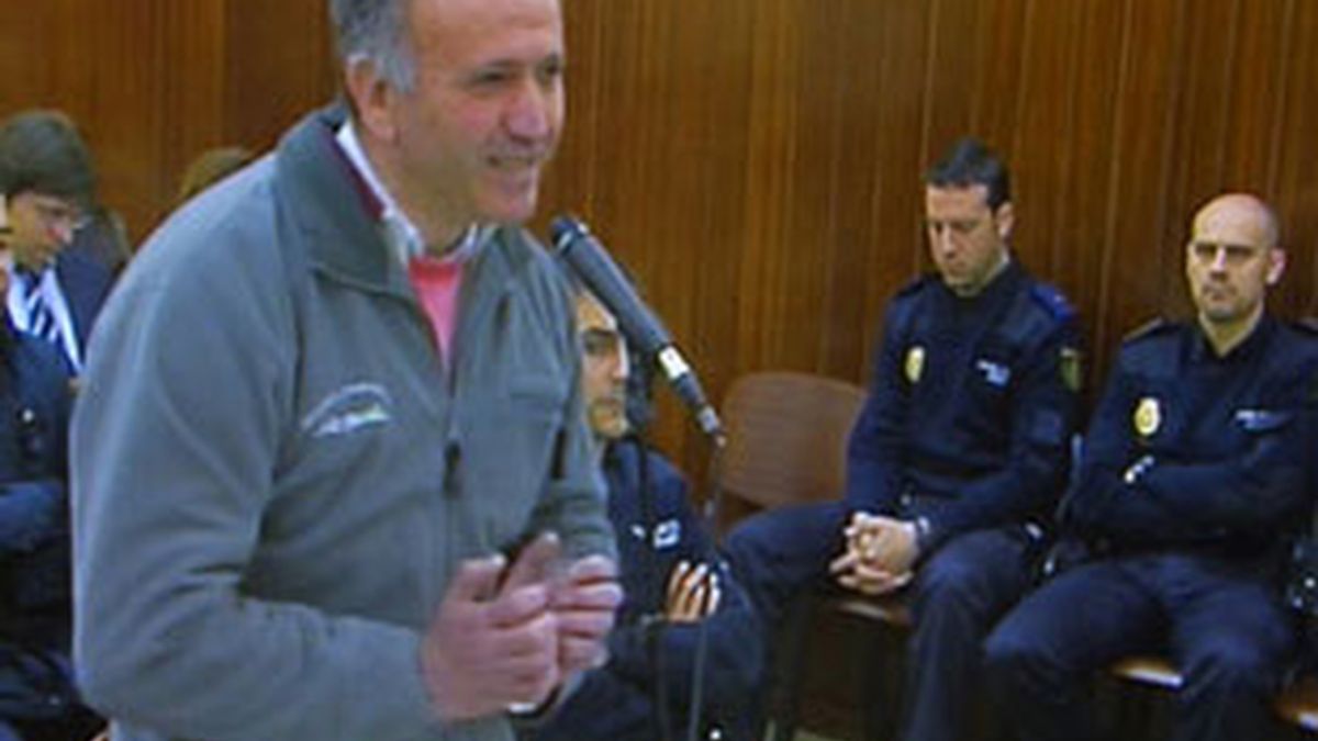 Le dijo a un compañero de clase que "había estado con una chiquilla". Vídeo: Informativos Telecinco. Le dijo a un compañero de clase que "había estado con una chiquilla". Vídeo: Informativos Telecinco.
