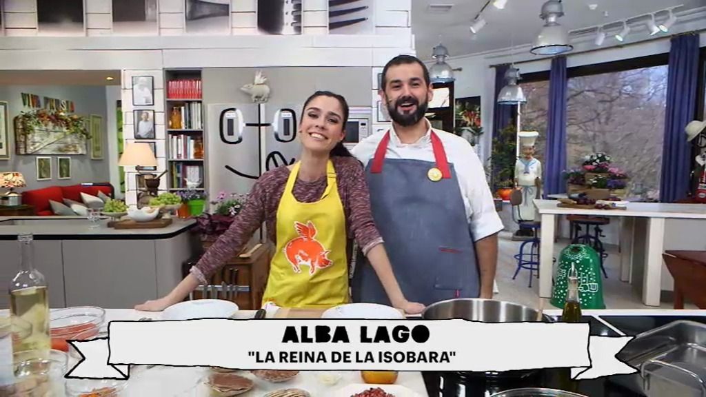 T01xP104: 'Vieiras a la gallega y tarta de Santiago con Alba Lago'