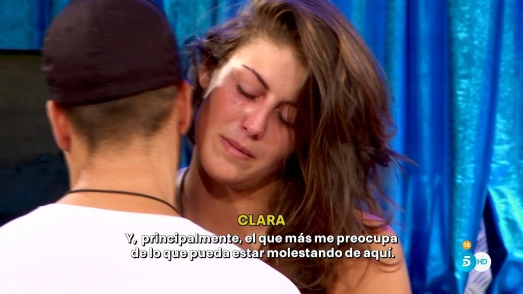 Clara cuenta a Alain su pasado: "He vivido demasiado cuando no me correspondía"