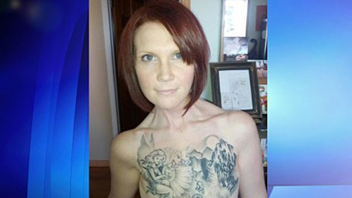 sobrevive tres cánceres, mujer canadiense tatuaje