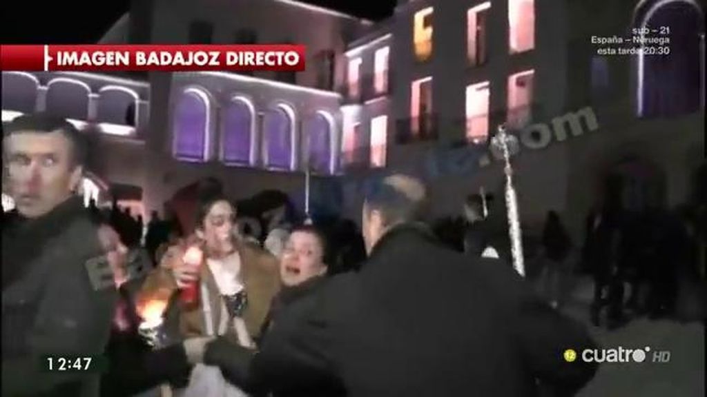 Pánico en la procesión de Badajoz provocado por un fuerte sonido