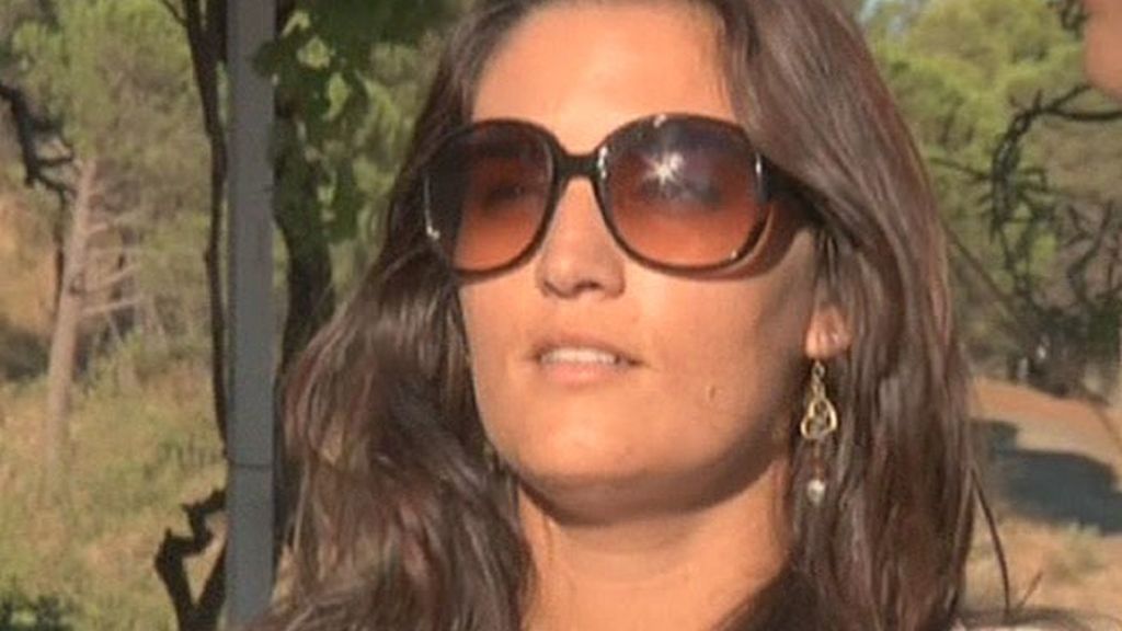 Luis presenta a sus pretendientas a 'su otra familia'