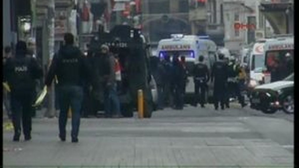 Cinco muertos en un atentado suicida en el centro de Estambul