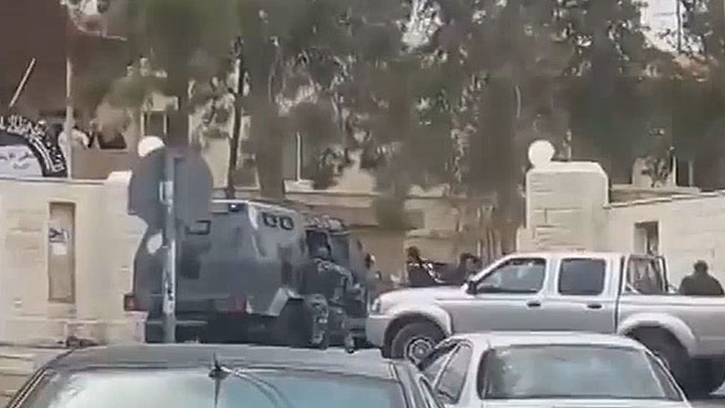Caos y desconcierto en Karak durante el ataque que ha matado a siete personas