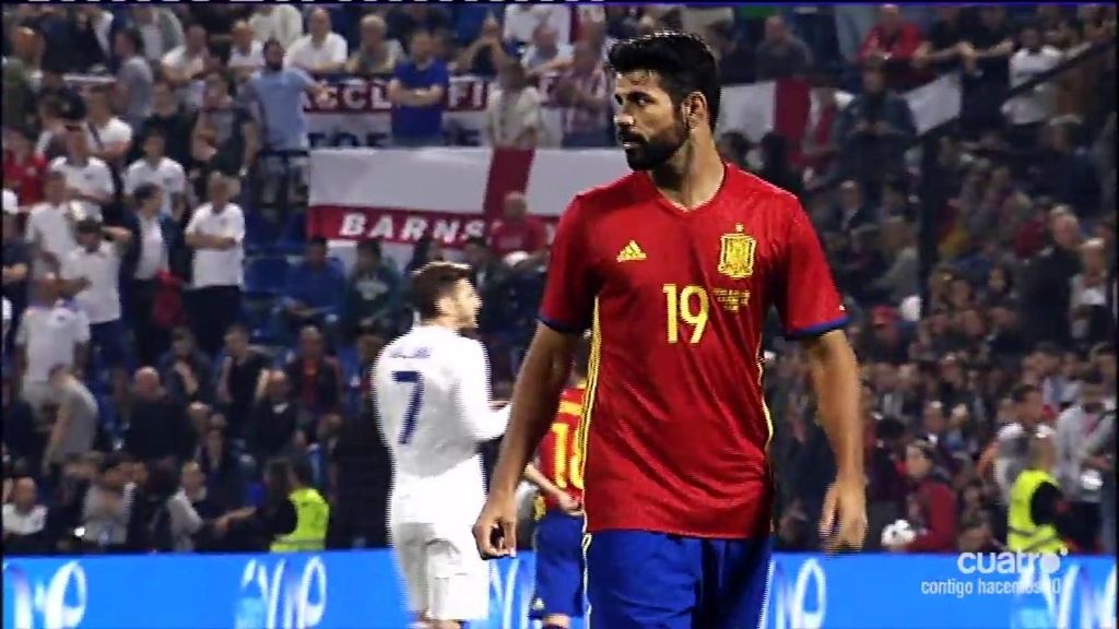 Diego Costa, mejora pero no marca