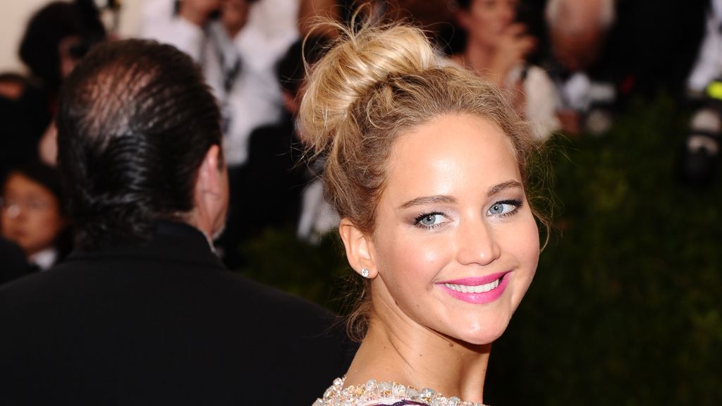 Jennifer Lawrence denuncia la brecha salarial entre hombres y mujeres en Hollywood