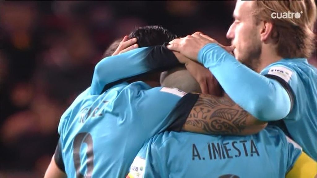 ¡Vaya golazo de Luis Suárez tras una magistral asistencia de Andrés Iniesta!