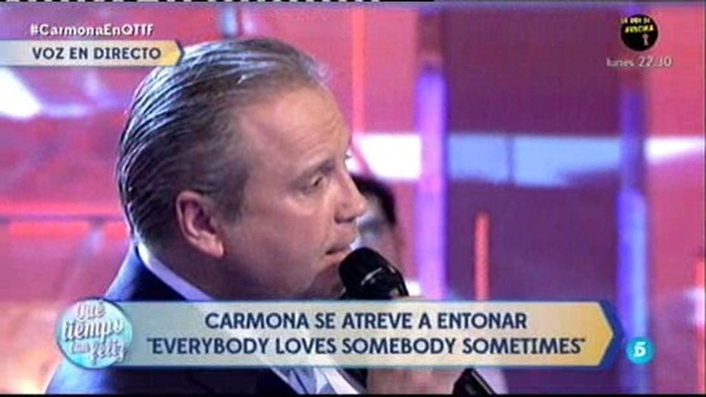 Antonio Miguel Carmona canta como un crooner en ¡Qué tiempo tan feliz!