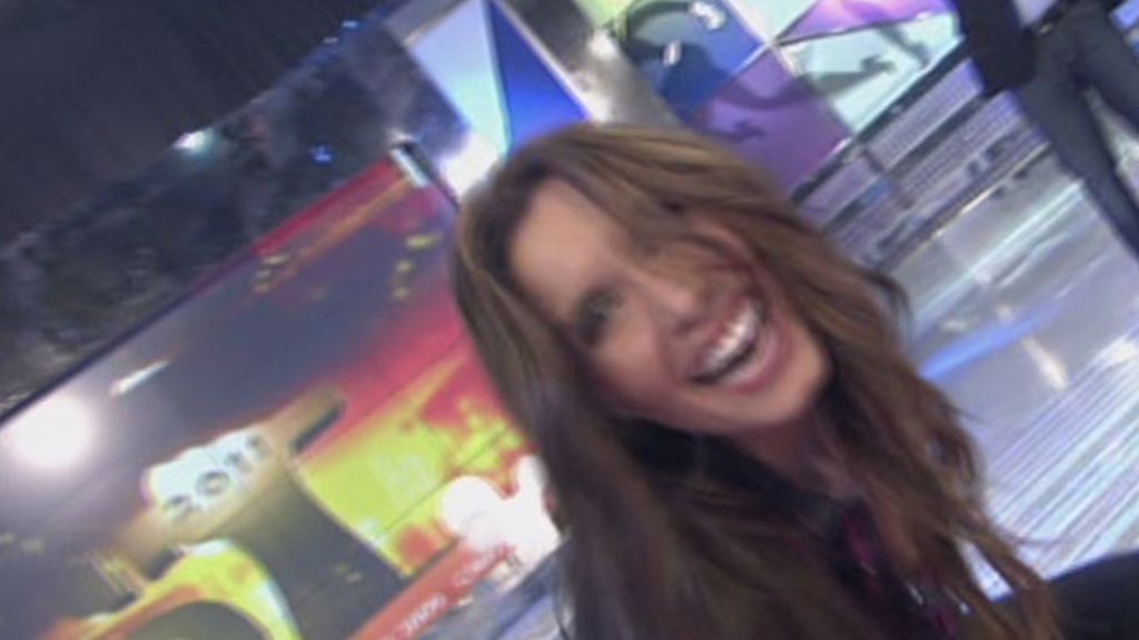 Pilar Rubio, muy rockera en 'Sálvame'