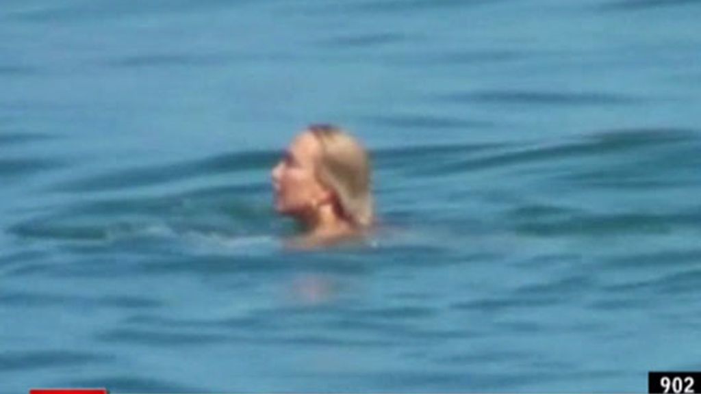 ¡Lomana en top less!