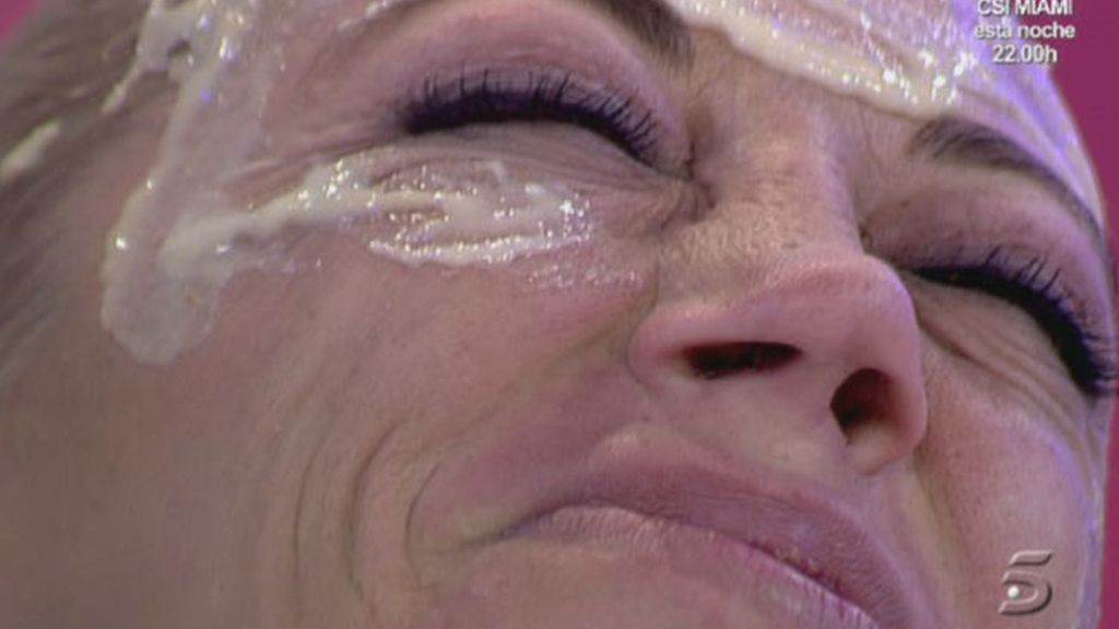 La sesión de belleza de Belén Esteban