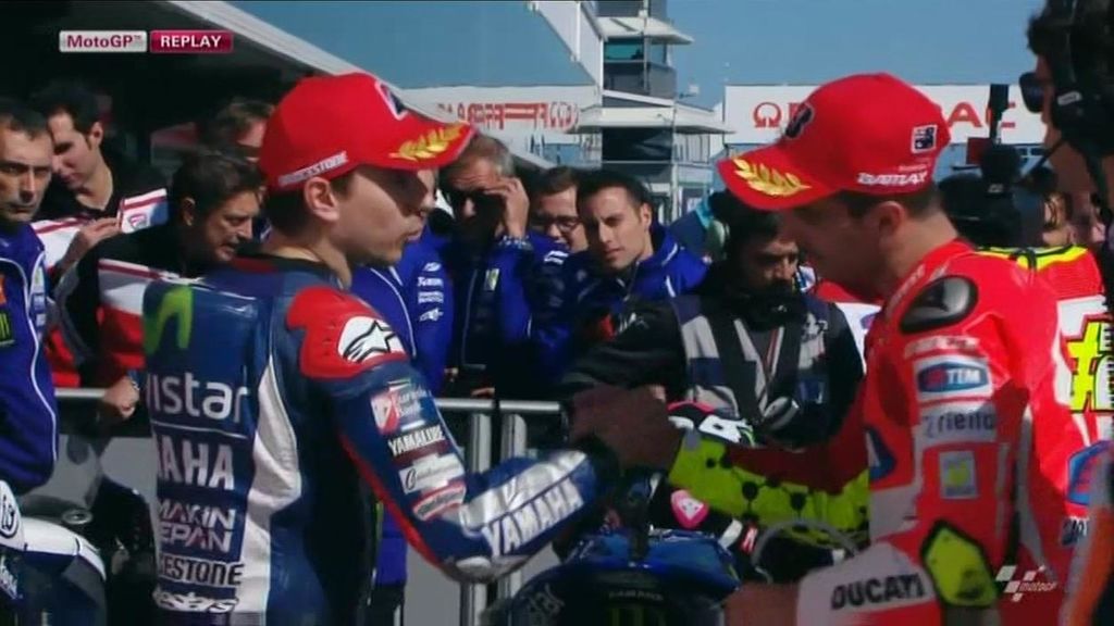 Iannone y Jorge Lorenzo hacen las paces tras su pique en el asfalto australiano