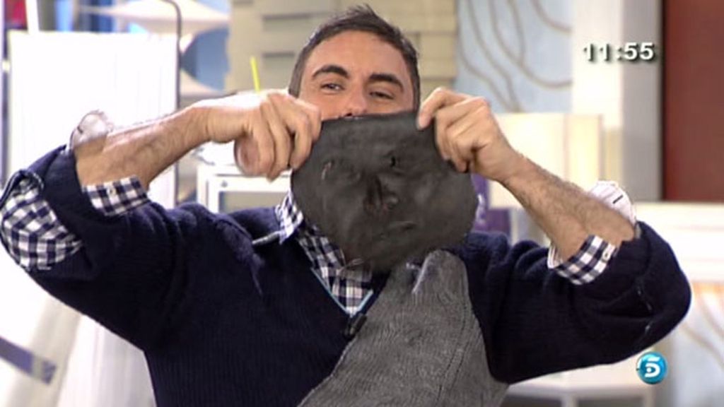 Ana Rosa Quintana y Cristina Tárrega le han puesto una mascarilla