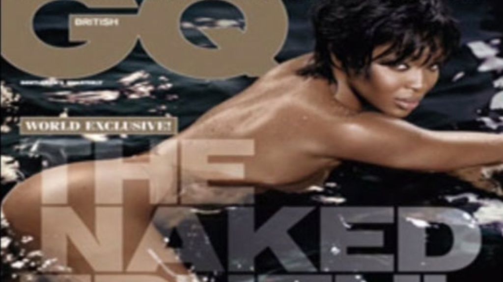 Naomi Campbell se desnuda