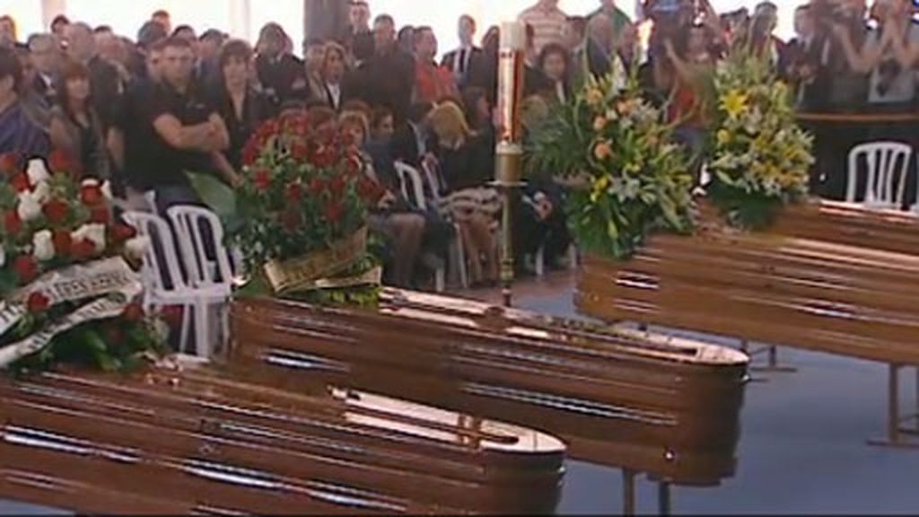 Funeral por las víctimas de Lorca