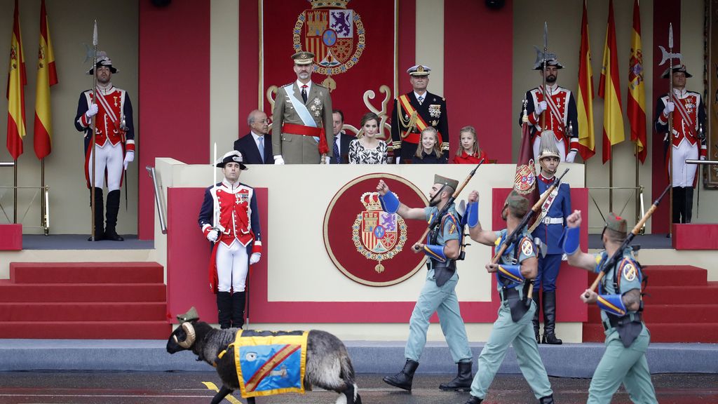 ‘Mihura’, la cabra que sustituye a ‘Pepe’ en el desfile de las Fuerzas Armadas