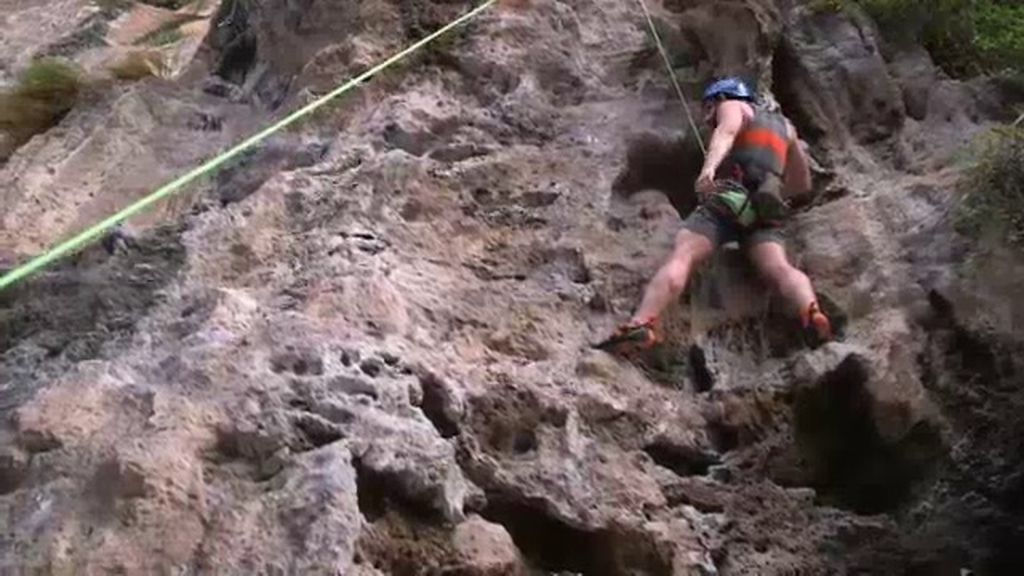 Dani Rovira sufre con la primera escalada de su vida: "Estoy bloqueadísimo"