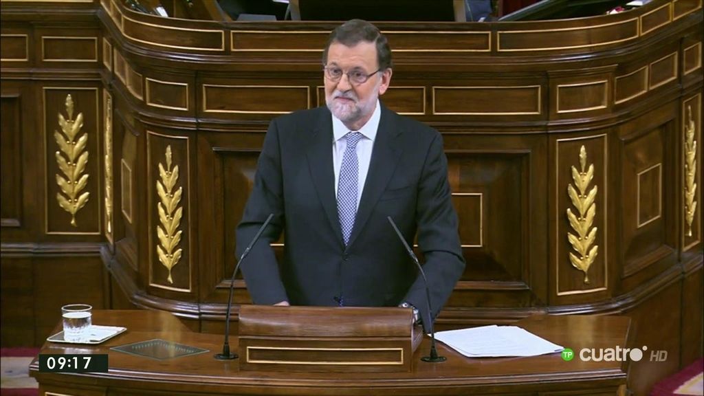 Rajoy critica “el vodevil de la negociación a dos bandas” que ha hecho Sánchez