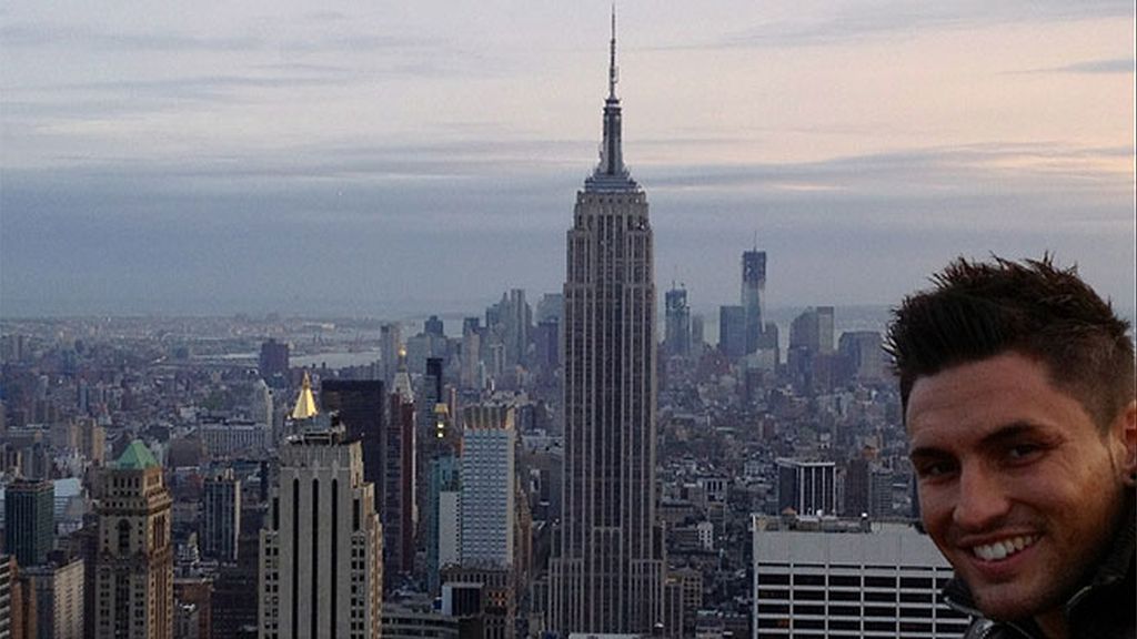 Dos solteros en América