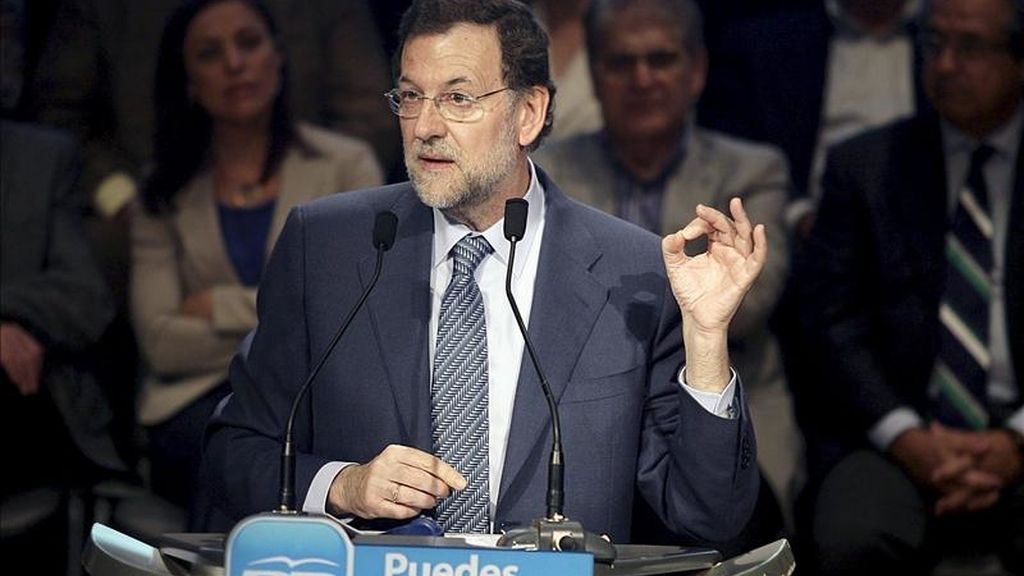 El presidente del Partido Popular (PP), Mariano Rajoy, durante su intervención en un acto con empresarios y trabajadores autónomos de Tenerife. EFE