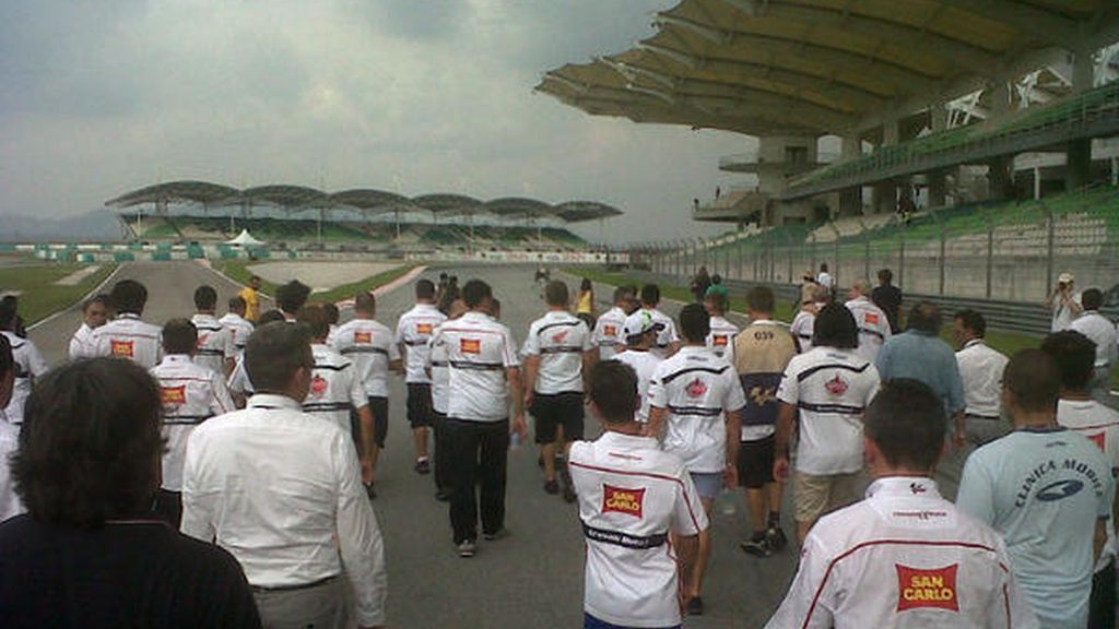 Tributo a Marco Simoncelli en Malasia