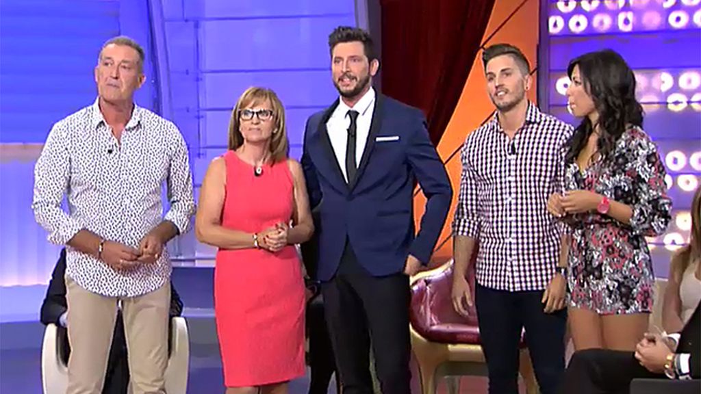 Manu, emocionado con su familia: “Estoy feliz de que estén aquí, los quiero un montón” Manu, emocionado con su familia: “Estoy feliz de que estén aquí, los quiero un montón”