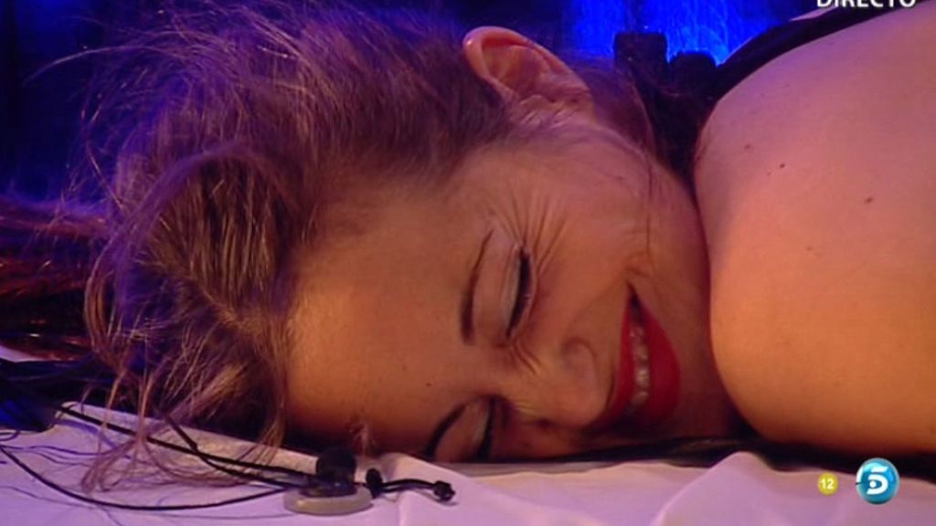 Una fuente de chocolate les endulzó la noche