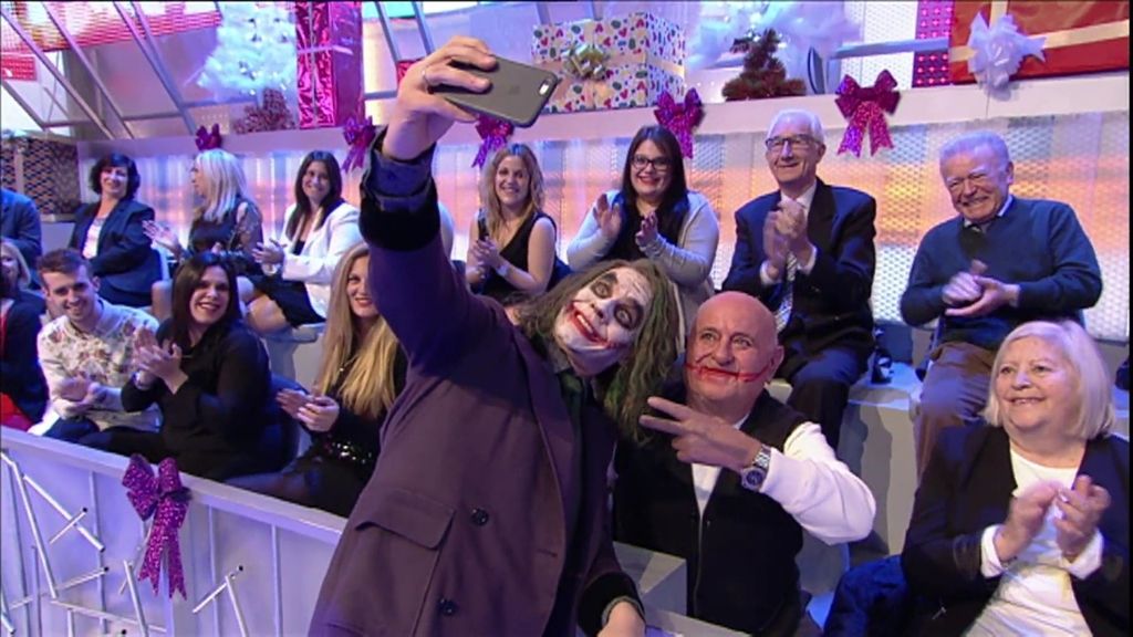 Christian ‘Joker’ se hace un selfie con su seguidor número 1