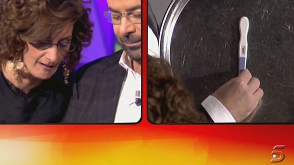Paqui se entera de que está embarazada en directo