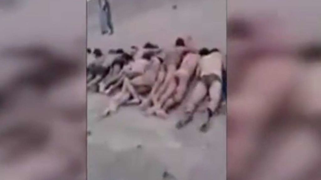 El ISIS muestra la ejecución de 250 soldados sirios
