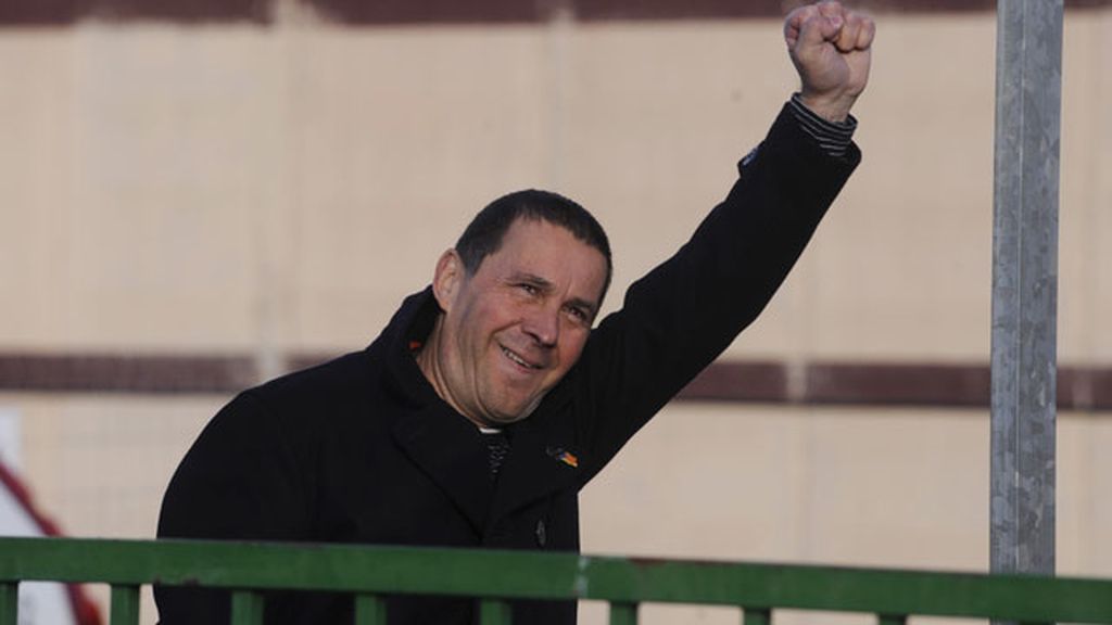 Otegi sale de la cárcel de Logroño