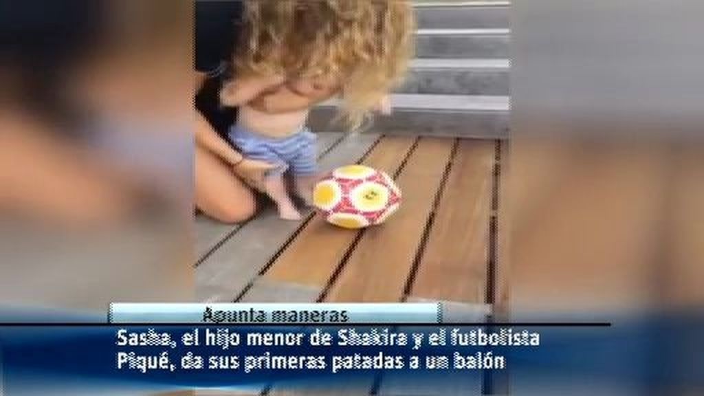 Shakira presume de hijo futbolista en las redes sociales