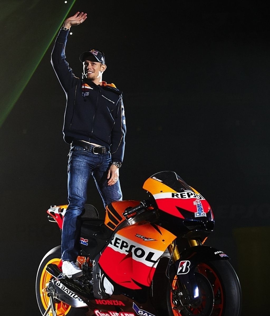 Repsol Honda presenta su poderío en Madrid