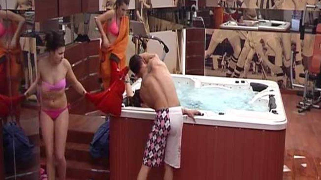 Juan Carlos se ha integrado muy bien con sus compañeras