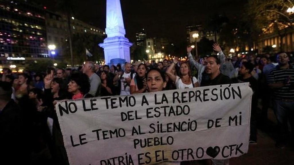 Argentinos protestan contra Macri por su implicación en los 'Papeles de Panamá'