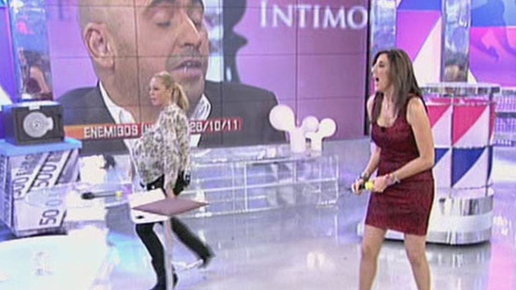 Belén Esteban simula un embarazo